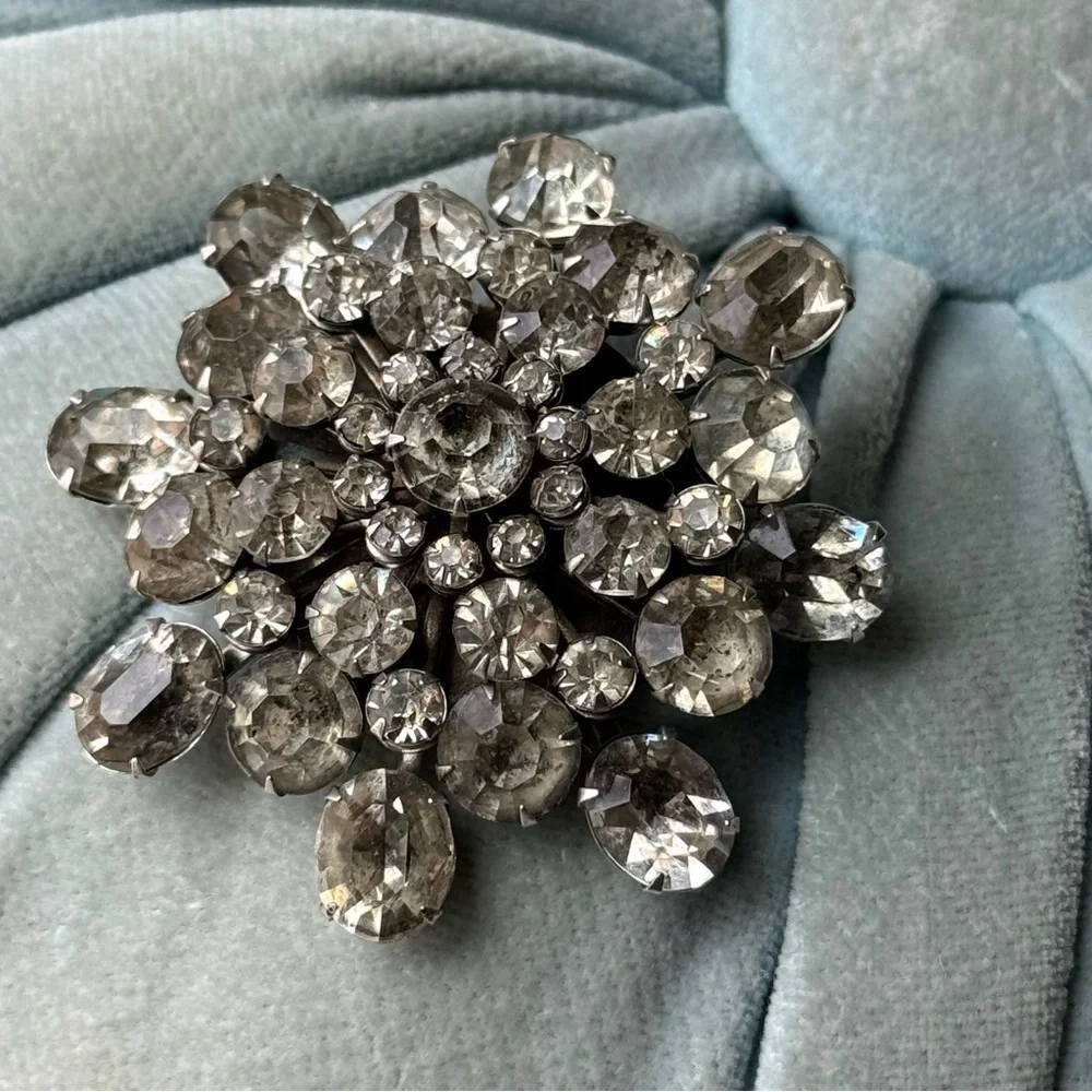 Vintage MCM Coro Rhinestone Brooch Signed Silvertone Snowflake Dome Sunburst